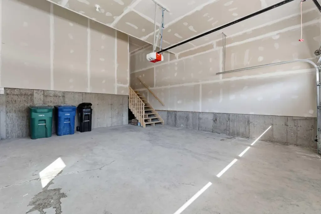3081 Key Drive SW Airdrie AB T4B 5T1