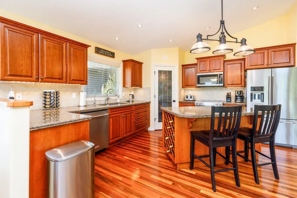 54 Fieldstone Way Sylvan Lake AB T4S 2L3