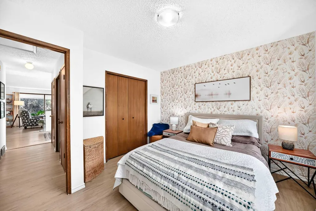 111 Bermondsey Way NW Calgary AB T3K1V5