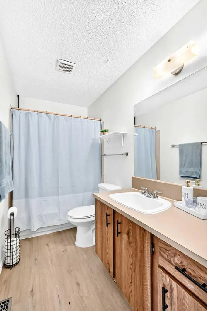 111 Bermondsey Way NW Calgary AB T3K1V5