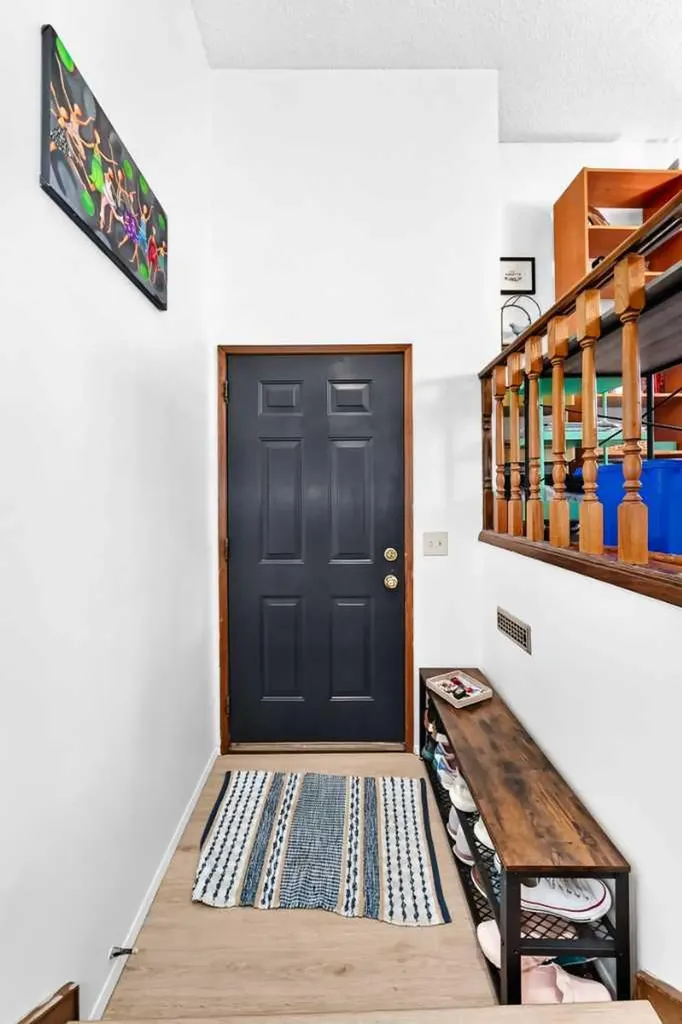 111 Bermondsey Way NW Calgary AB T3K1V5