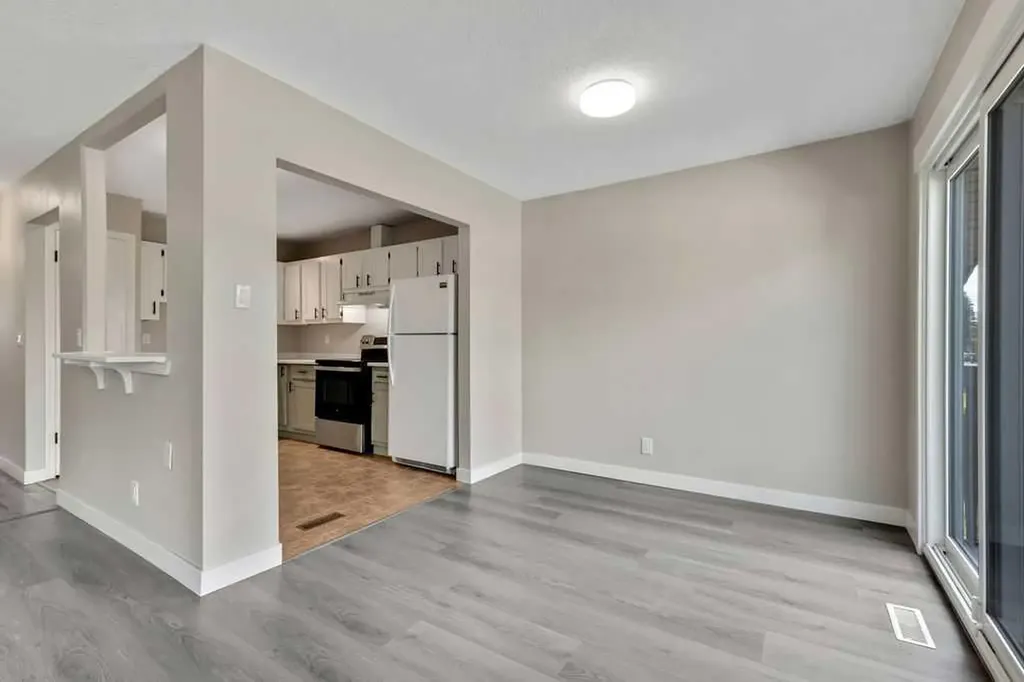 5 Templemont Road NE Calgary AB T1Y 5A2