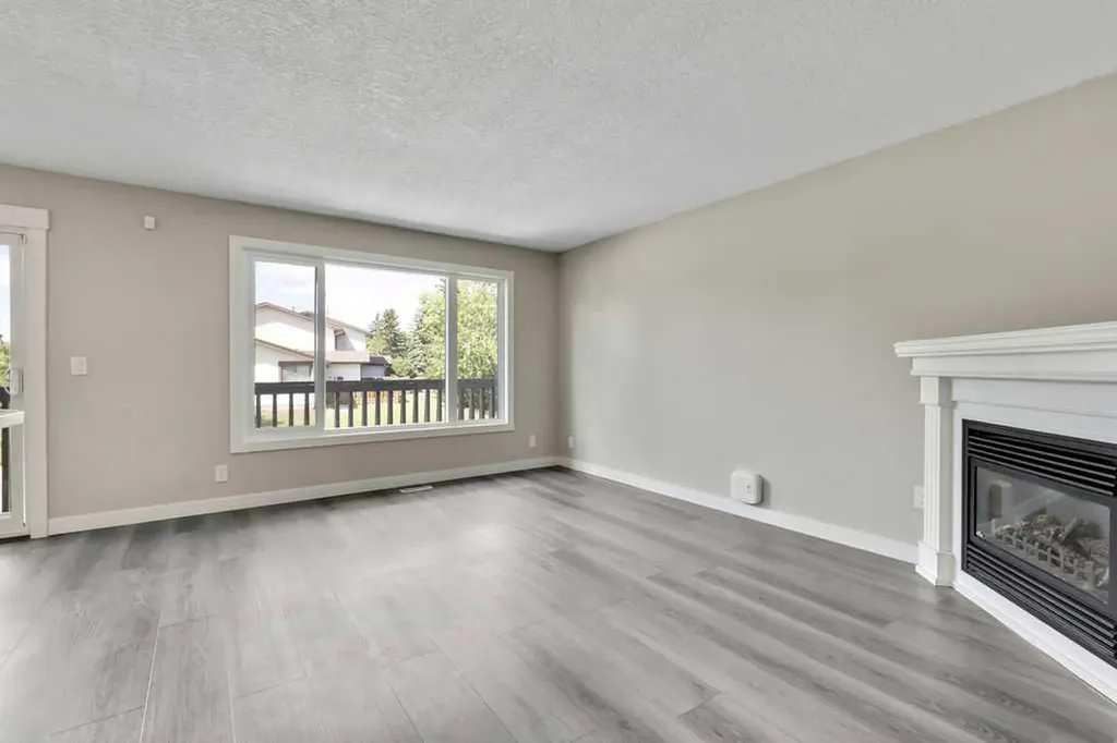 5 Templemont Road NE Calgary AB T1Y 5A2