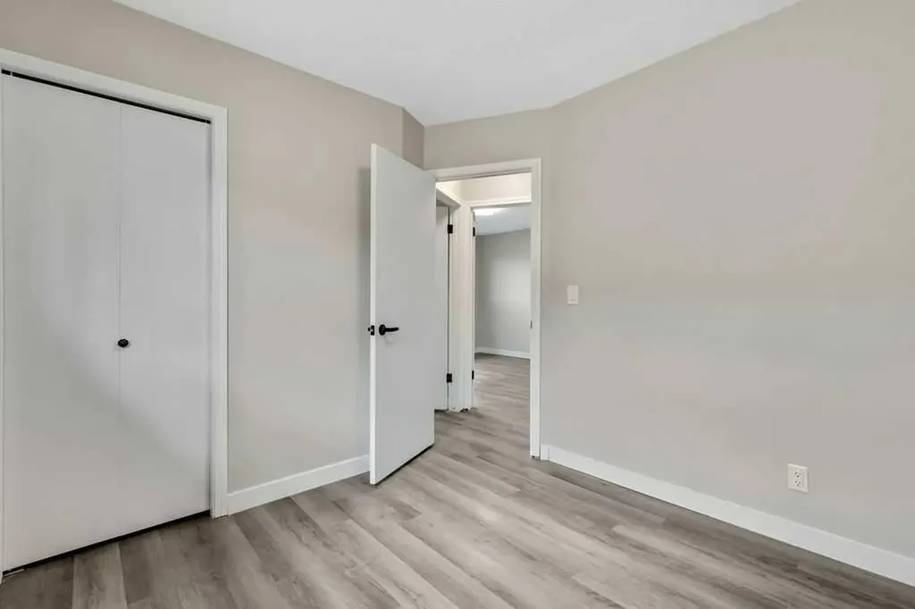 5 Templemont Road NE Calgary AB T1Y 5A2