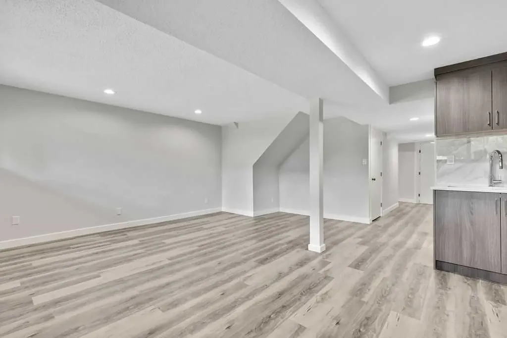 5 Templemont Road NE Calgary AB T1Y 5A2