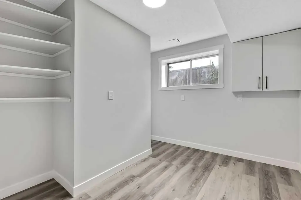 5 Templemont Road NE Calgary AB T1Y 5A2