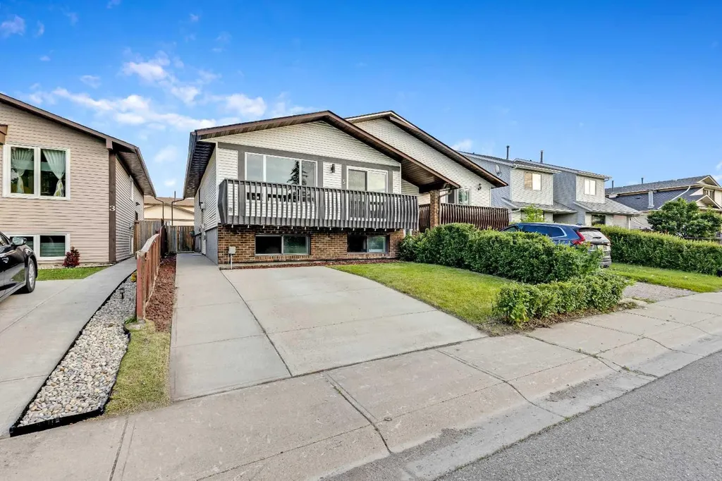 5 Templemont Road NE Calgary AB T1Y 5A2