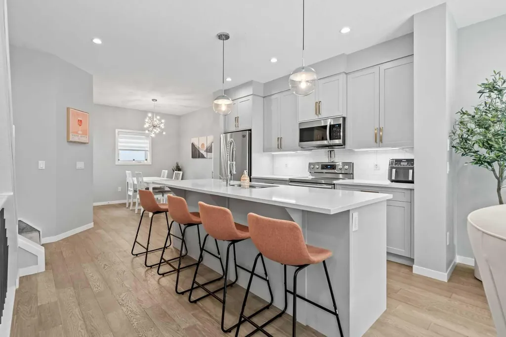 3304 2 Street NE Calgary AB T2E 3H3