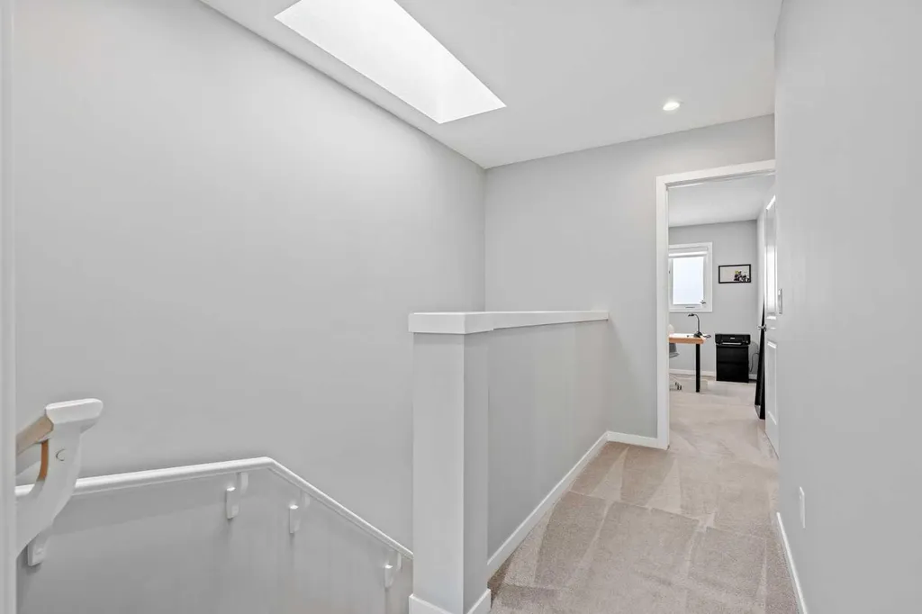 3304 2 Street NE Calgary AB T2E 3H3