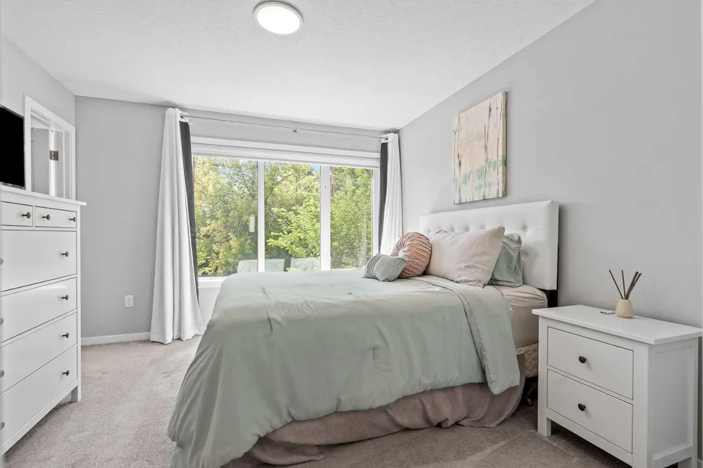 3304 2 Street NE Calgary AB T2E 3H3