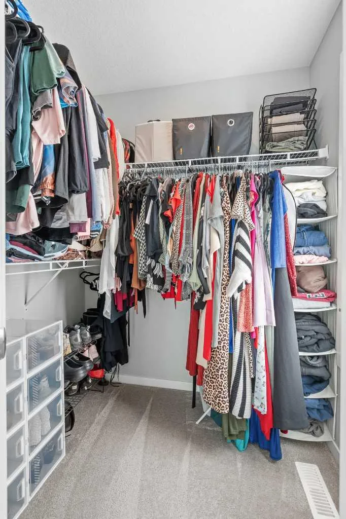 3304 2 Street NE Calgary AB T2E 3H3