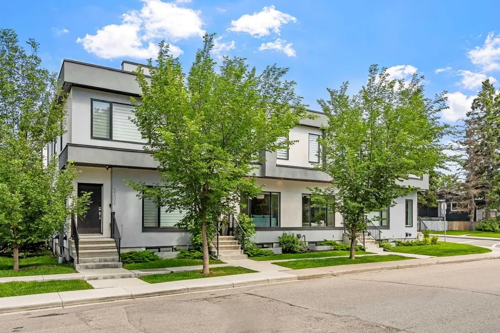 3304 2 Street NE Calgary AB T2E 3H3