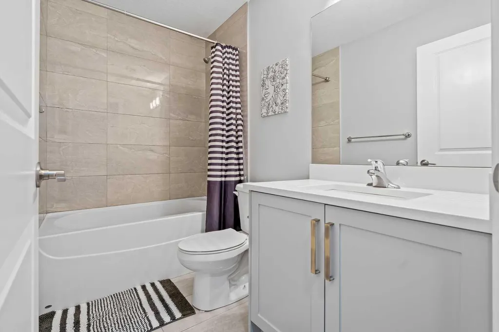 3304 2 Street NE Calgary AB T2E 3H3