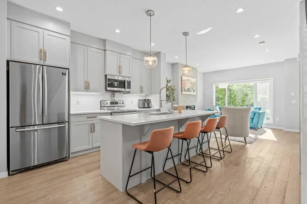 3304 2 Street NE Calgary AB T2E 3H3