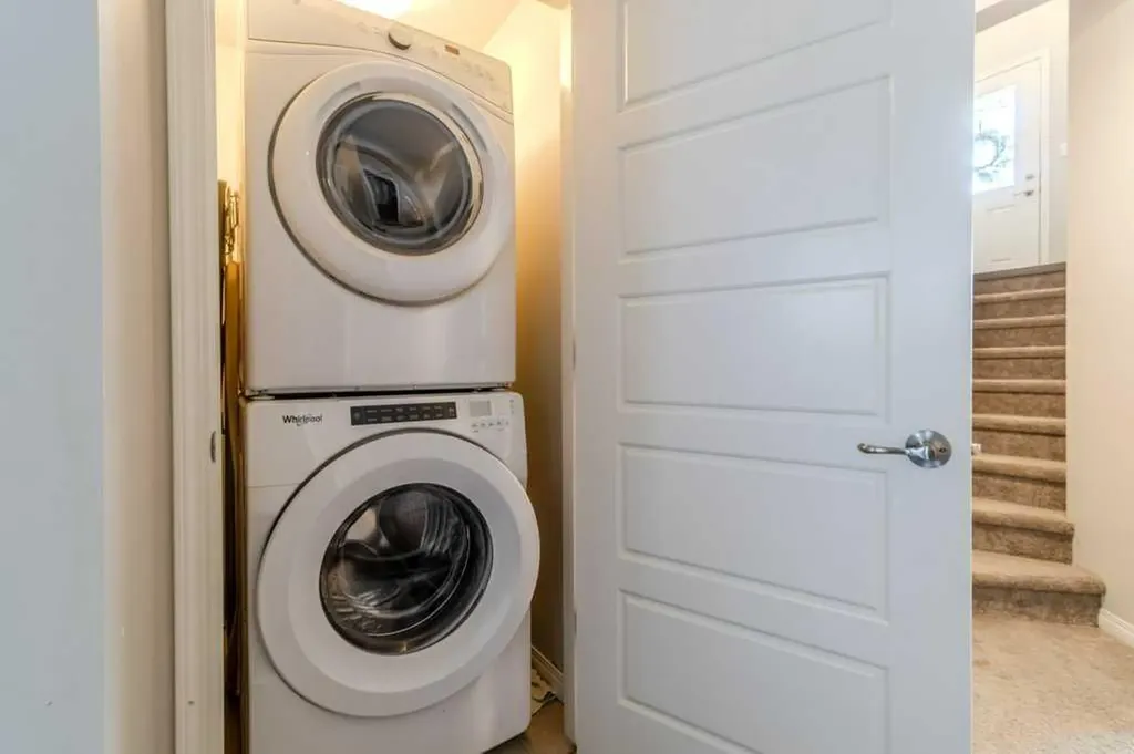 125 Henderson Crescent Penhold AB T0M1R0