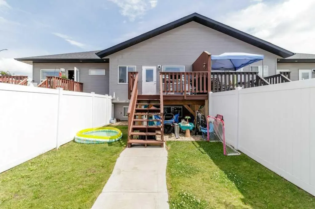 125 Henderson Crescent Penhold AB T0M1R0