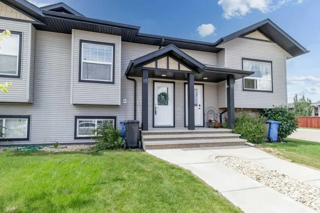 125 Henderson Crescent Penhold AB T0M1R0