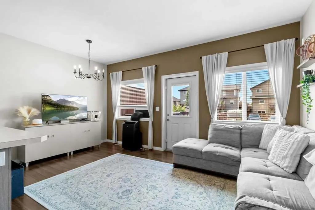 125 Henderson Crescent Penhold AB T0M1R0