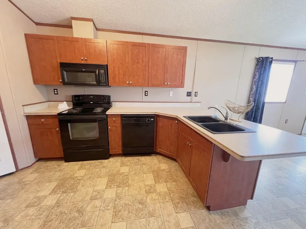 8701 90 Street Grande Prairie AB T8X 1V6