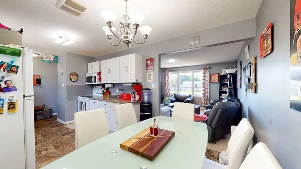 2195 Southview Drive SE Medicine Hat AB T1B1R4