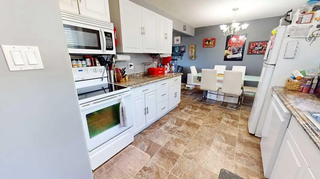 2195 Southview Drive SE Medicine Hat AB T1B1R4