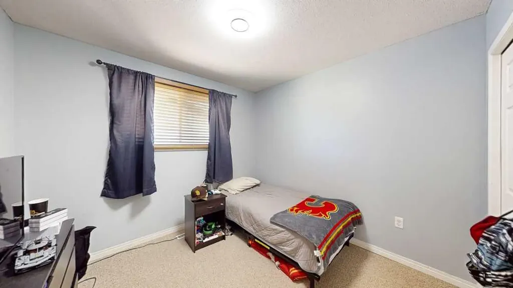 2195 Southview Drive SE Medicine Hat AB T1B1R4