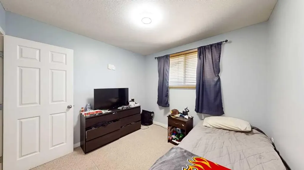 2195 Southview Drive SE Medicine Hat AB T1B1R4
