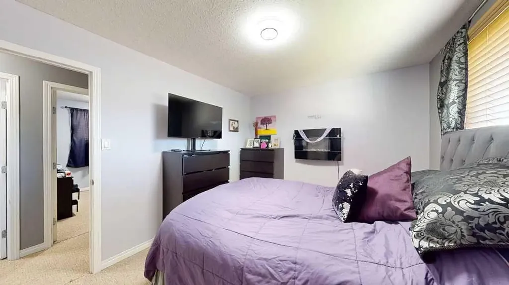 2195 Southview Drive SE Medicine Hat AB T1B1R4