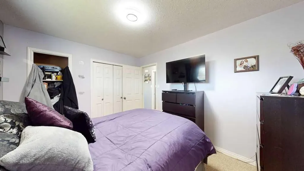 2195 Southview Drive SE Medicine Hat AB T1B1R4