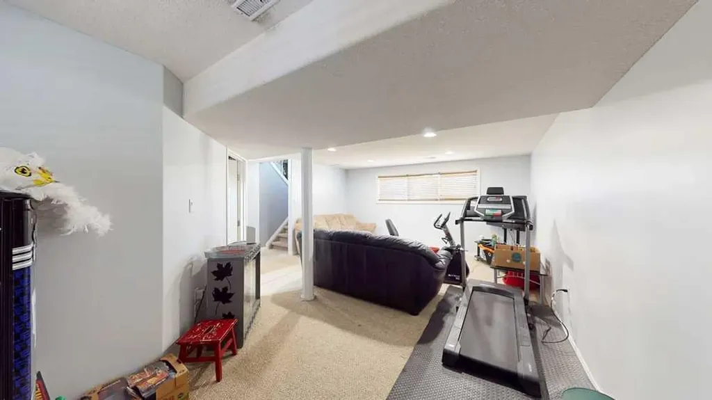 2195 Southview Drive SE Medicine Hat AB T1B1R4