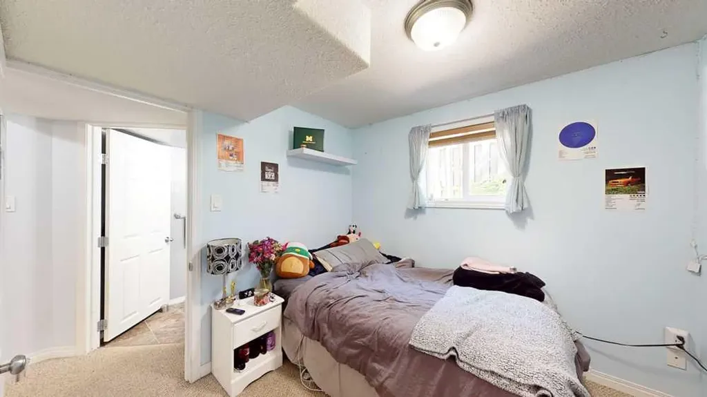 2195 Southview Drive SE Medicine Hat AB T1B1R4