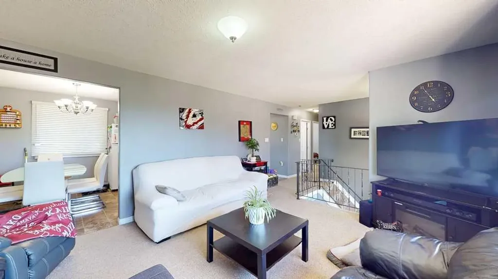 2195 Southview Drive SE Medicine Hat AB T1B1R4