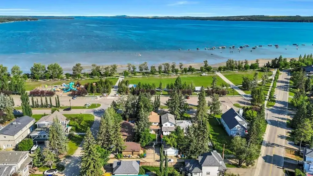 4011 Lakeshore Drive Sylvan Lake AB T4S 1B9