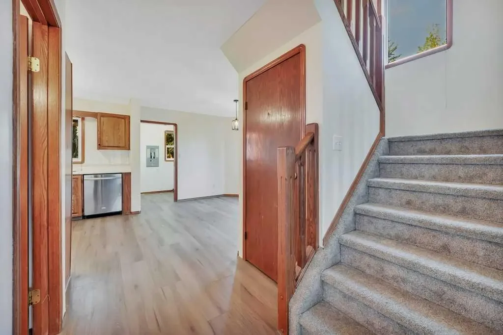 4011 Lakeshore Drive Sylvan Lake AB T4S 1B9