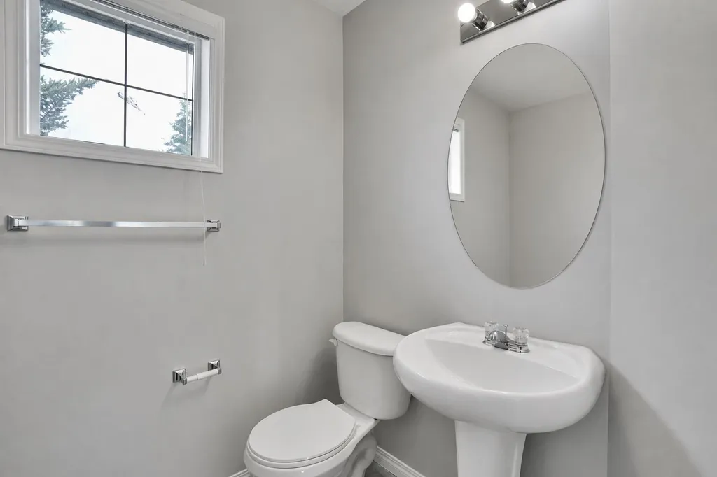 159 Hidden Creek Cove NW Calgary AB T3A 6L8