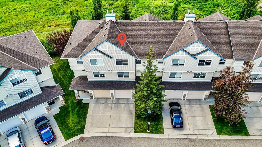 159 Hidden Creek Cove NW Calgary AB T3A 6L8