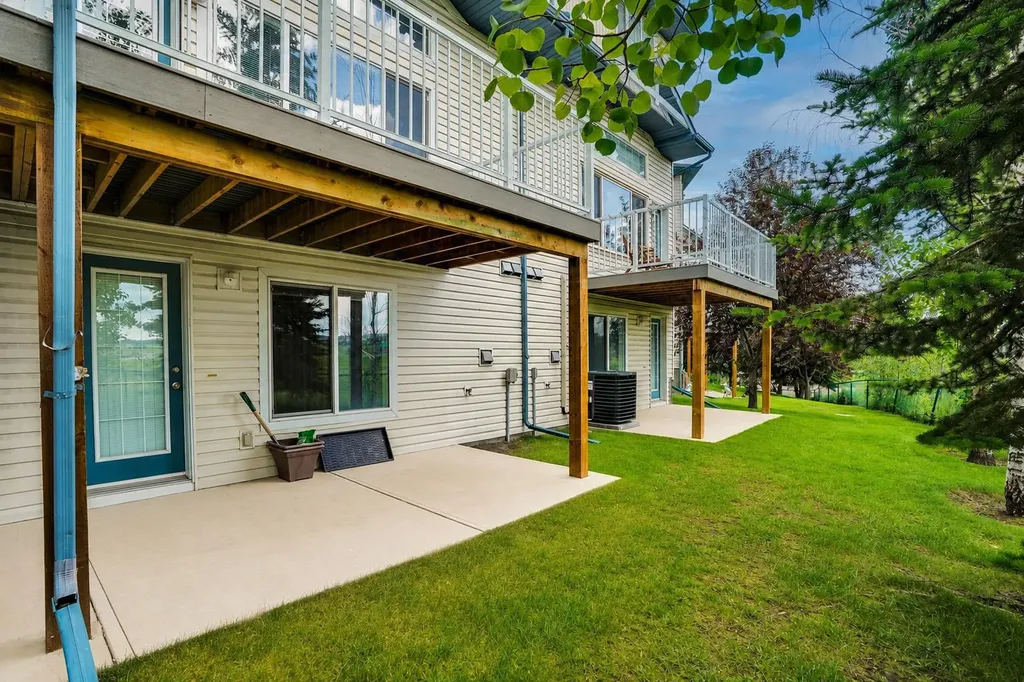 159 Hidden Creek Cove NW Calgary AB T3A 6L8