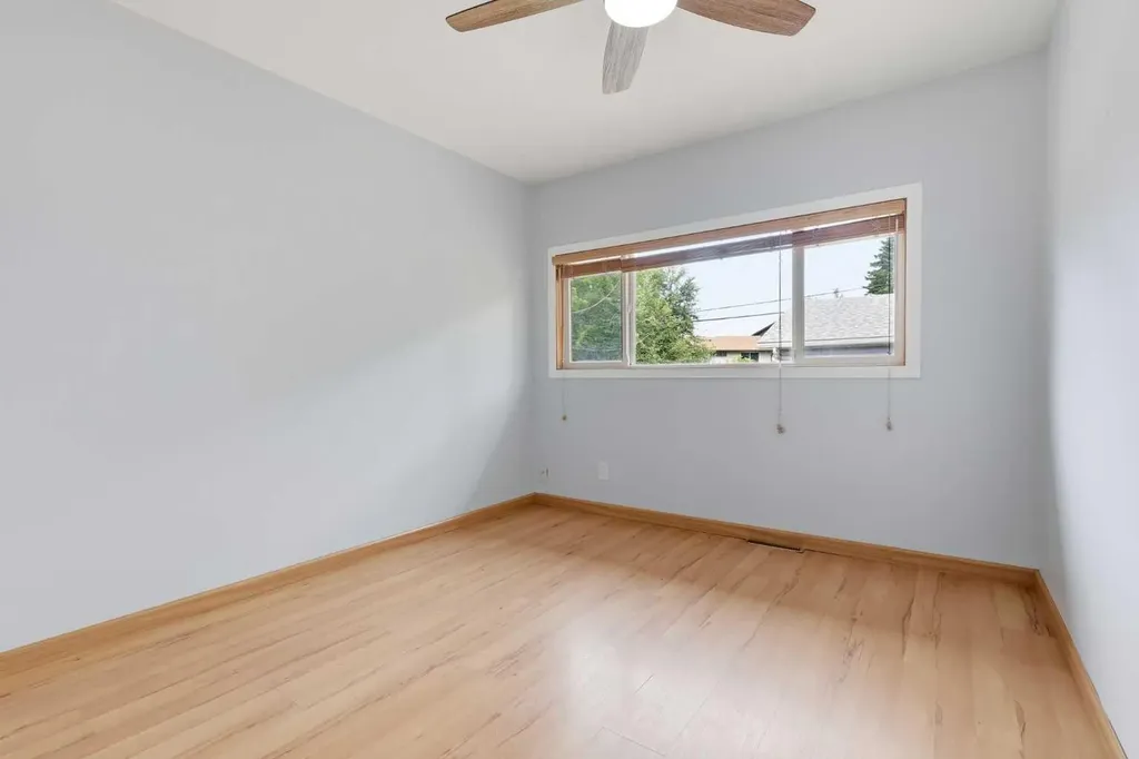 7403 20 Street SE Calgary AB T2C 0P9