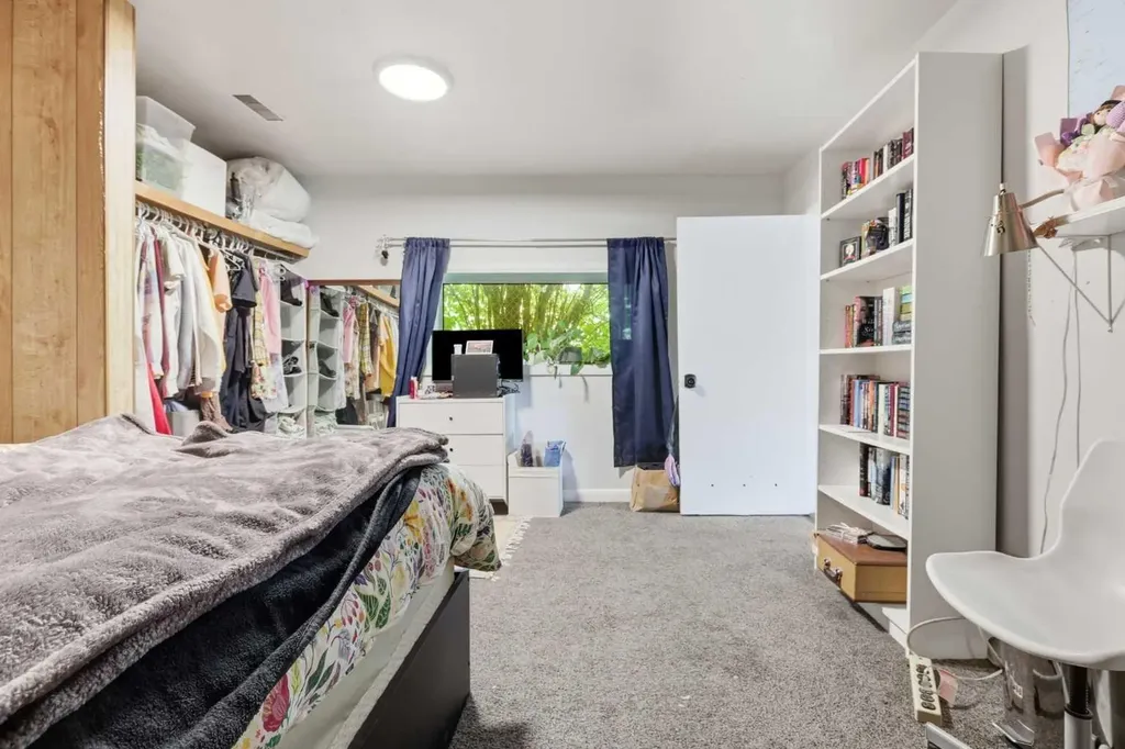 7403 20 Street SE Calgary AB T2C 0P9
