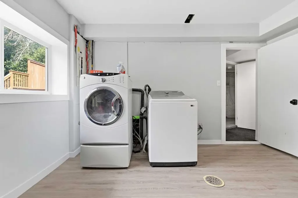 7403 20 Street SE Calgary AB T2C 0P9