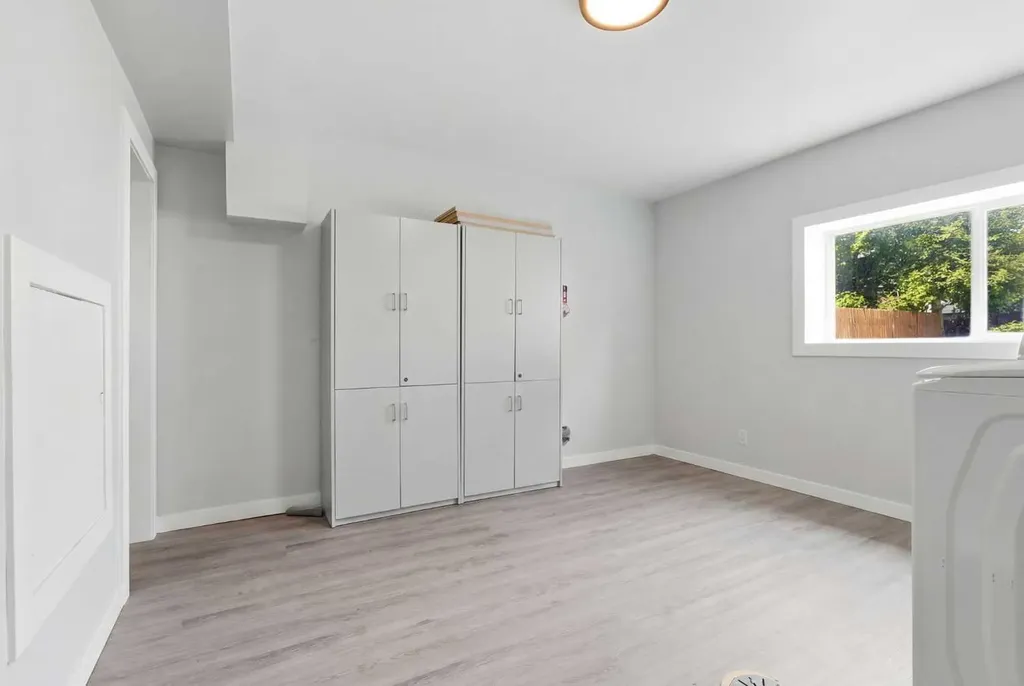 7403 20 Street SE Calgary AB T2C 0P9