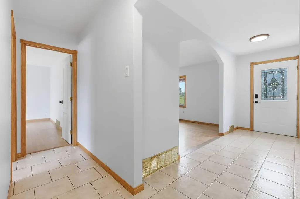 7403 20 Street SE Calgary AB T2C 0P9
