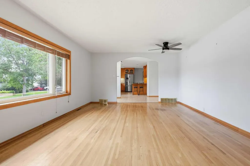 7403 20 Street SE Calgary AB T2C 0P9