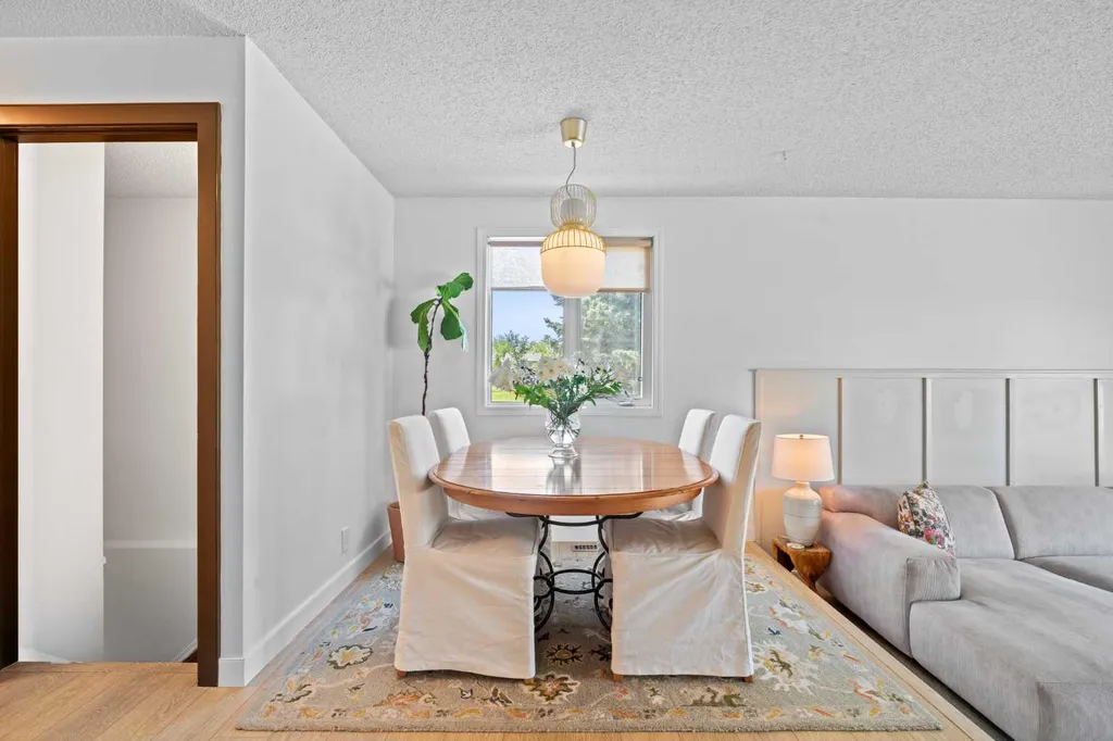 19 Riverbirch Road SE Calgary AB T2C 3M4