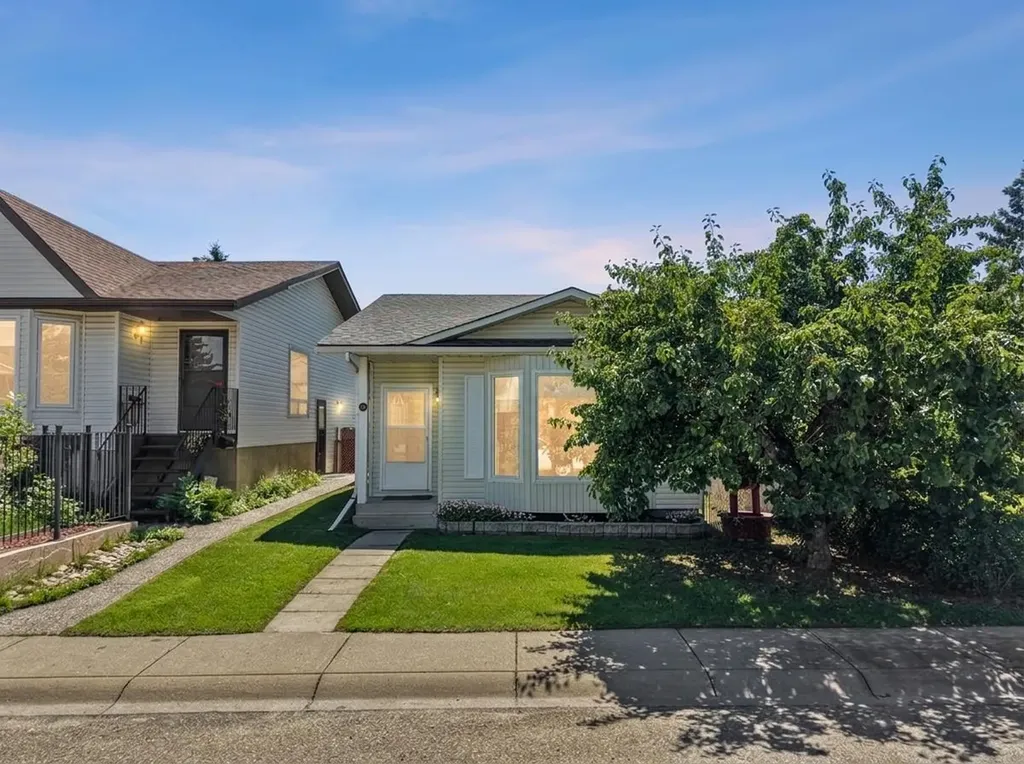 19 Riverbirch Road SE Calgary AB T2C 3M4