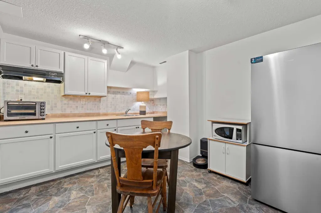 19 Riverbirch Road SE Calgary AB T2C 3M4