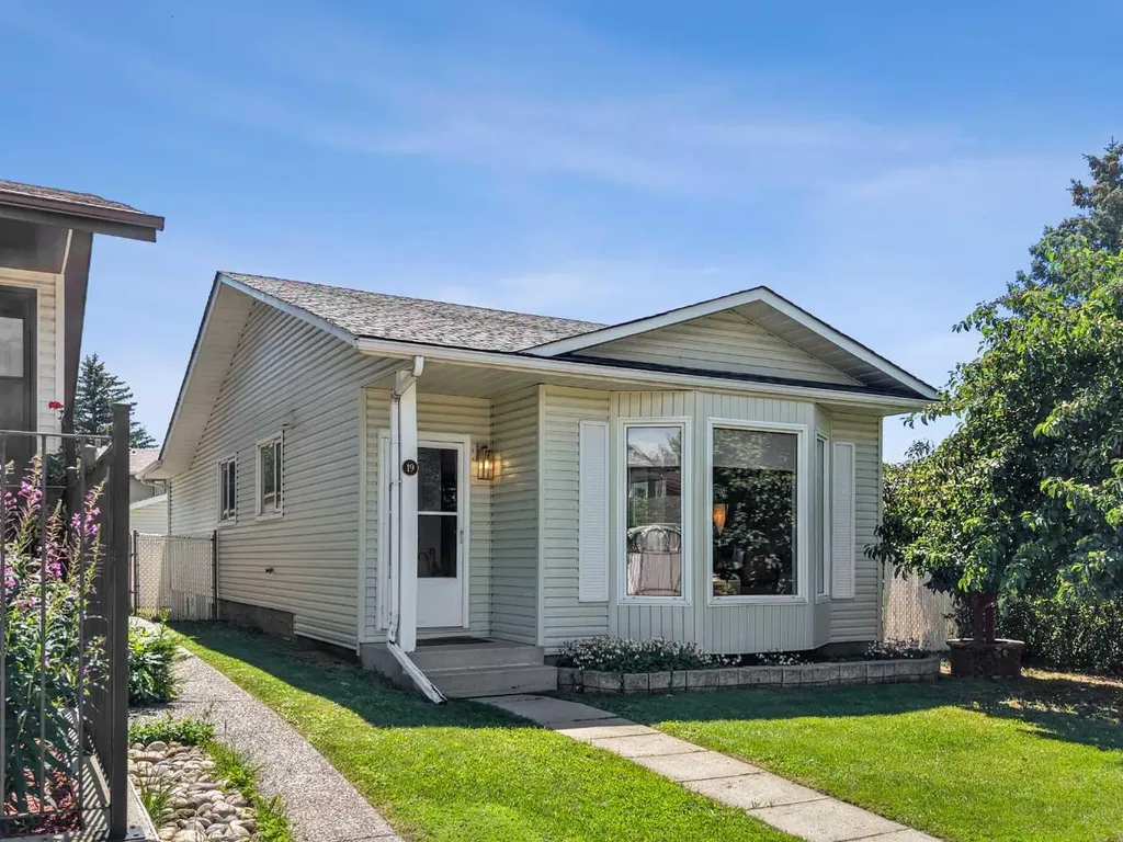 19 Riverbirch Road SE Calgary AB T2C 3M4