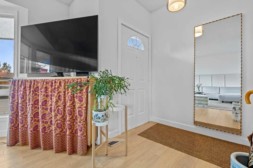 19 Riverbirch Road SE Calgary AB T2C 3M4