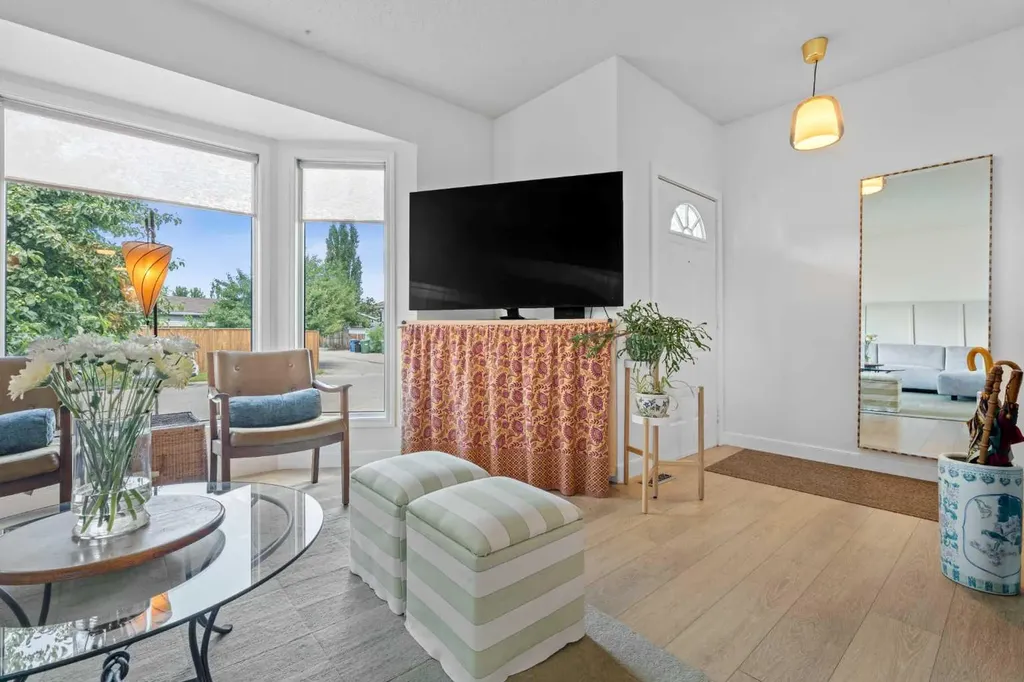 19 Riverbirch Road SE Calgary AB T2C 3M4