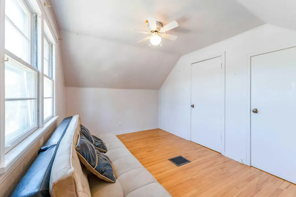 305 1 Avenue S Coutts AB T0K 0N0